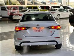 نیسان سێنترا